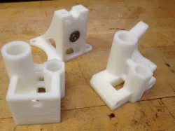 MendelMax Z axis mounts and clamp for a 10mm smooth rod, 1/4 lead screw