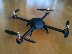 PL1Q Vampire, the 3d printable quadcopter