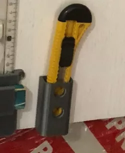 Cutter holder