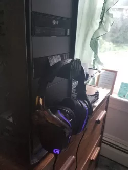 Headphone Holder for CD/DVD drive bay