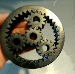 Self-Supporting Herringbone Planetary Gear