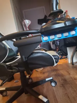 Thrustmaster T16000m Gaming chair mount