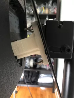 VESA 75 adaptor for Samsung monitors with proprietary mount