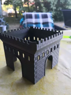 Castle with 4 entrances for tank fish or other
