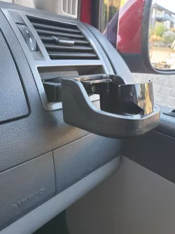 Cup holder mount for VW Caravelle T5.2