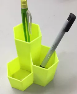 Hexagonal pen holder