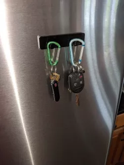 Magnetic key hook
