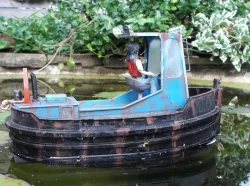 RC Boom Boat / Dozer Boat
