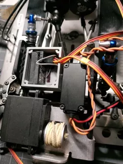 receiver box for "Team garage hack" dual servo mount and "Gspeed" LCG chassis