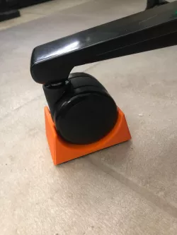Wheel Chock for Secretlabs Titan