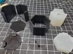 Dice mold Maker