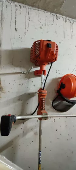 Dolmar MS-340 brushcutter / Motorsense Wallmount / Wandhalterung 