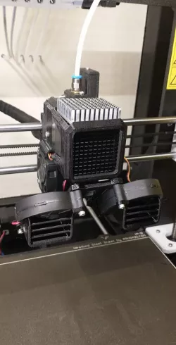 Dual symmetric fan mount for prusa extruder and heatsink cosmetic