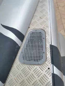 Land Rover Defender Wing Grill