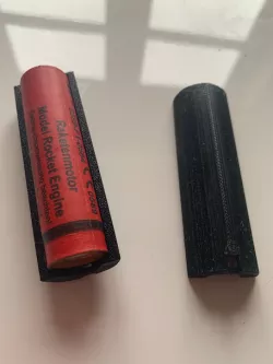 Model Rocket engine 24-18 adapter