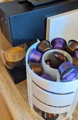 Spiral coffee capsule dispenser (aldi k-fee, nespresso)