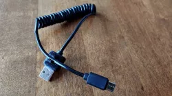 USB-Kabelhalter | USB Cable cable bracket