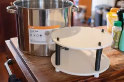 Acetone vapor smoothing shelf for 4 gallon stock pot