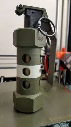 CS:GO M84 Flashbang Prop