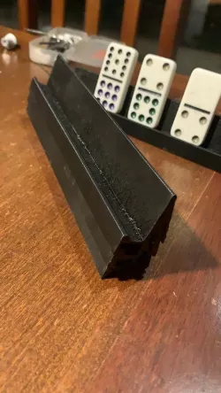 DOMINO HOLDER