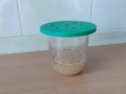 Fruit fly trap for any glass