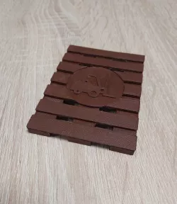 Pallet with forklift under cup