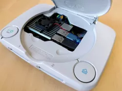 RPi One - Retro gaming console with an old PSP case