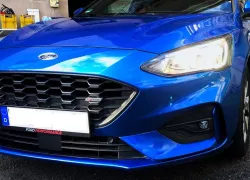 ST-Line Grill badge