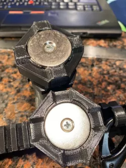 Strong Magnetic Rift S/Quest controller mount for VRGM
