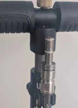 Zip tie attached hose holder for the FX 4 Stage PCP Air Pump or identical Gehmann M100 4-Kolben Pressluftpumpe