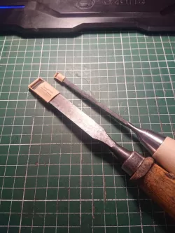 Chisel blade Guard (15mm scaleable, Signed)