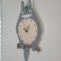 Laster-cut Totero clock