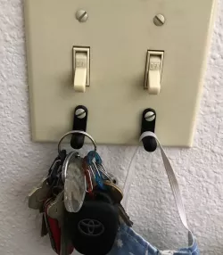 Low Profile Light Switch Key Hooks