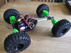 RC tank-steering Rock Crawler 