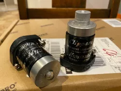 Clippard R-301 to R-331/701 conversion knobs