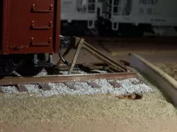 HO scale Hayes track bumper