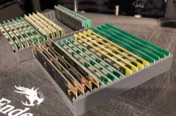 Retro Desktop RAM Stand for SIMM 30pin Modules