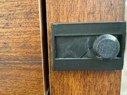 Simple Sliding Door Latch