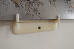 Vinyl Wall Mount