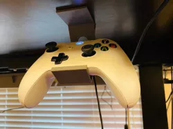 Xbox One Controller - Simple under desk holder