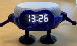 Baby Fixit Robot Stand for Amazon Echo Dot with Clock (3rd Generation) 