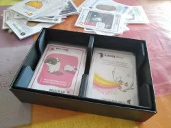 Exploding Kittens deck box for cards with sleeves