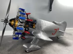 Gee Bee R2 with radial 7 cylinders engine