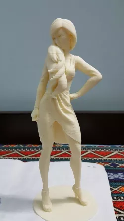 Long haired Lady