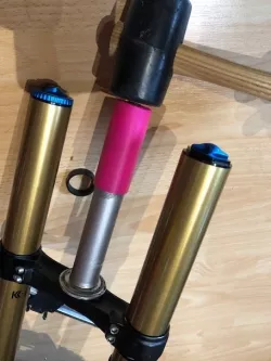 Star nut guide for 1"1/8 bicycle pivot