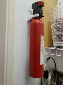 Fire Extinguisher Wall Bracket with hooks for rubber band