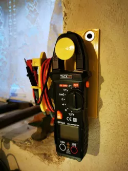 Generic Clamp Meter Holder