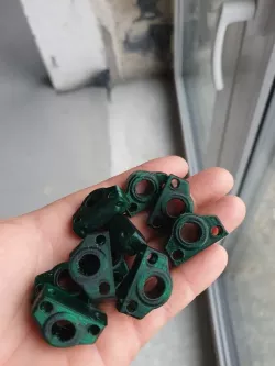 Paramotor fuel line handle