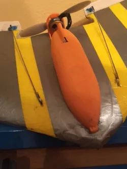 RC DELTA AIRCRAFT / MAIN CABINE & MOTOR FIXATION