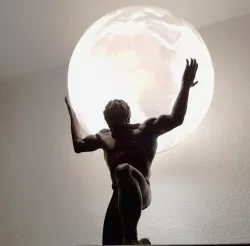 Atlas lamp